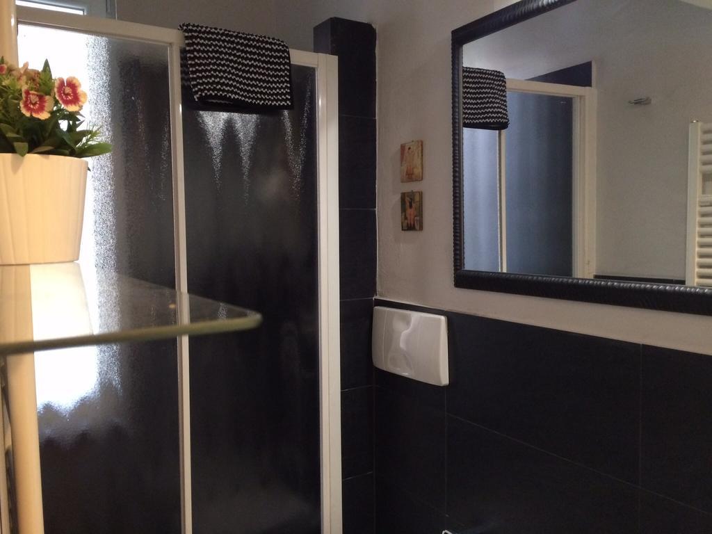 Kibilu - Via Confalonieri - Stazione Garibaldi - Zona Isola Mailand Zimmer foto